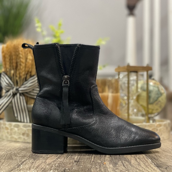 Clarks Shoes - Clarks Black Nevella Devon Leather Zipped Booties Ankle Boots Size 7